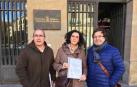 Familias recurren otra vez las becas y el Gobierno defiende su política
