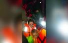 Travesía en lancha de Hatem y su familia hasta Grecia