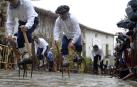 Artajona celebró este domingo el XXV aniversario de su primera carrera de layas. Por ello, este año se realizó, además, un homenaje a aquellos que participaron en estos 25 años