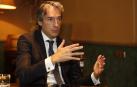 El ministro de Fomento, Íñigo de la Serna, en un momento de la entrevista con este periódico sobre las fallidas conversaciones con el Gobierno de Navarra para acordar las obras del TAV.