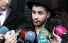 Abel Azcona declara como investigado ante el titular del Juzgado de Instrucción número 2 de Pamplona por una exposición con supuestas formas consagradas.