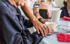 Los dependientes cobran la ayuda económica con más de 6 meses de retraso