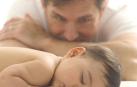 Los hombres avanzan hacia una paternidad mas igualitaria y responsable