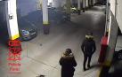 Detenidos dos menores por varios robos con fuerza en un garaje de Pamplona