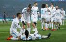 El Real Madrid conquista París y accede a cuartos de final
