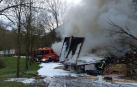 El conductor se salió de la vía y el vehículo pesado, posteriormente, se incendió hasta quedar calcinado.