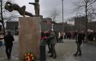 La ausencia de víctimas de ETA  marca el homenaje del Gobierno foral