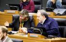 El Parlamento foral llevará al Congreso una ley para derogar la reforma laboral