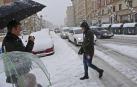 La nevada en Navarra cancela vuelos y autobuses y corta el tráfico de trenes
