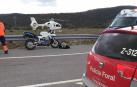 Herido un motorista tras caer por un terraplén de 4 metros en Yesa