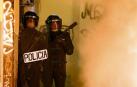 Seis personas de nacionalidad española han sido detenidas, diez policías nacionales han resultado heridos y numerosos destrozos en las calles se han producido durante la protesta por la muerte de Mmame M., el senegalés mantero que murió de un paro cardíaco en el barrio de Lavapiés