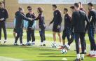 El Barça B se ejercita con el primer equipo