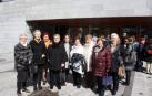La Casa de Cultura de Aoiz acogió la vigésima edición del Día de la UMAFY, la Universidad para Mayores Francisco Ynduráin, entidad promovida por el colectivo local Bilaketa. Alumnos, profesores y personas relacionadas con el colectivo participaron de la celebración, en la que poesía y música se entrelazaron en un emotivo acto que tuvo a la figura de la mujer como protagonista.
