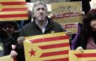 Cientos de personas rechazan en Pamplona la "deriva autoritaria" en Cataluña