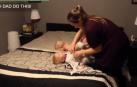 La misión imposible de poner el pijama a sus cuatro hijos se hace viral
