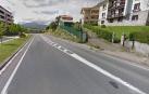 Un vehículo atropella a dos jóvenes y se da a la fuga en Hernani