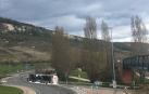 Cortada la ronda a la altura de Ansoáin al volcar un camión con mercancía peligrosa