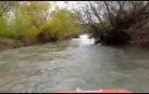 Los bomberos continúan buscando al desaparecido en el Ebro