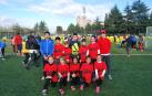 Entre el 3 y el 6 de abril tuvo lugar en El Soto de Burlada una nueva edición (y ya van doce) del ya clásico Torneo Interescolar que organiza la Federación Navarra de Béisbol y en la que tomaron parte 210 escolares que conformaron 18 equipos mixtos pertenecientes a 13 centros educativos de toda la comarca de Pamplona.