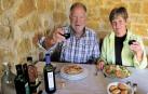 Los peregrinos hallan en Uterga el primer refugio. Esto sucede en uno de sus albergues