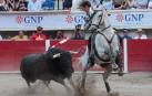 Pablo Hermoso de Mendoza se lleva dos orejas muy discutidas en México