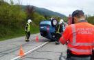 Un herido leve tras volcar su vehículo en Larrasoaña