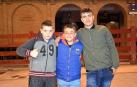 La plaza de España de Villafranca fue el lugar de reunión para las cuadrillas de jóvenes que quisieron celebrar el comienzo de sus fiestas. Aunque las bajas temperaturas no invitaron a un evento multitudinario, tampoco fueron freno para que numerosas cuadrillas disfrutaran del primer acto de las Fiestas de la Juventud.