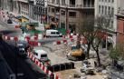 Metro suspendido y edificios desalojados en Madrid por la rotura de una tubería de gas