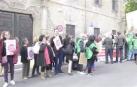Protesta ante el Arzobispado de Pamplona por el anuncio de un desahucio