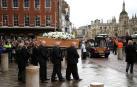 Amigos y familiares despiden a Stephen Hawking en un funeral privado en Cambridge