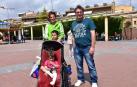 La mañana del sábado 12 de mayo, el paseo del Queiles y la plaza de los Fueros acogieron la celebración de la jornada 'Tudela en abierto', en la que los colectivos que hacen uso de los diferentes centros cívicos de la ciudad salieron de las aulas y talleres para mostrar a los vecinos su actividad. Una fiesta del asociacionismo local que estuvo acompañada por unas excelentes condiciones climatológicas, animando a los tudelanos a disfrutar de un día en la calle.