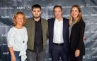 Comercial Gazpi, concesionario de la marca Mercedes ubicado en el Polígono La Estrella de Tajonar, organizó un evento festivo con motivo de la presentación del nuevo modelo de Mercedes clase A. Además de conocer de primera mano el nuevo vehículo, los asistentes pudieron disfrutar con la actuación de un DJ tras la cual se sirvió un cóctel.