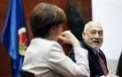 El capitalismo centra una charla del Nobel de Economía Stiglitz y estudiantes de la UPNA