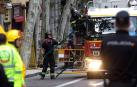 Buscan a dos obreros entre los escombros de un edificio derrumbado en Madrid