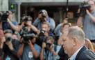 Harvey Weinstein se entrega en una comisaría de Nueva York