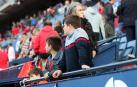 ¿Estuviste en el estadio durante el partido? Trata de encontrarte en la grada.