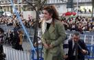 Cientos de admiradores de todas las edades se han acercado este viernes por la tarde hasta la plaza de Baluarte para conseguir un disco firmado por la ganadora de la última edición de 'Operación Triunfo'