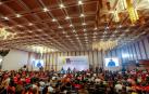 Maduro estudia liberaciones de "presos políticos" y pide "unirse por la paz"