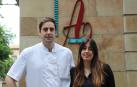 Jon y Cristina Seminario, hijos de los propietarios del bar Anaitasuna.