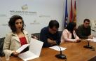 Los críticos se acogen al reglamento para eliminar a Podemos del Parlamento