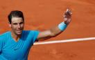 Nadal arrasa a Gasquet para meterse en octavos