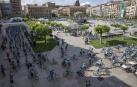 El Día de la Bicicleta viste a Pamplona de azul