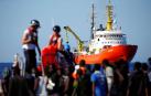 Valencia se ofrece a acoger el barco con refugiados que ha rechazado Italia