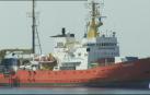 Desembarcan los primeros inmigrantes del Aquarius
