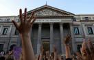 Miles de personas vuelven a tomar las calles de Madrid al grito de "No es abuso es violación"