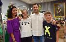 El viernes  22 de junio la capital de la Ribera volvió a acoger el acontecimiento 'Mare Shopping Night', organizado por Mare Complementos con la colaboración de Kaizen Estilistas y Wine Corner. Una velada en la que clientes y amigos pudieron conocer las nuevas colecciones de Mare, disfrutar de un aperitivo, participar en sorteos y brindar en el rincón de Wine Corner.