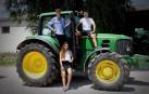 De intercambio y en tractor en Orkoien