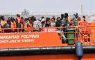 Salvamento rescata a 111 migrantes a bordo de dos pateras al sur de Alborán