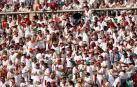 Público asistente a la Plaza de Toros de Pamplona durante la cuarta corrida de la Feria del Toro 2018.
