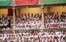 Público asistente a la Plaza de Toros de Pamplona durante la cuarta corrida de la Feria del Toro 2018.